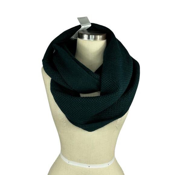 CALVIN KLEIN Emerald Green Knit Infinity Cowl Knit Scarf Women's One Size NWT - Picture 1 of 10